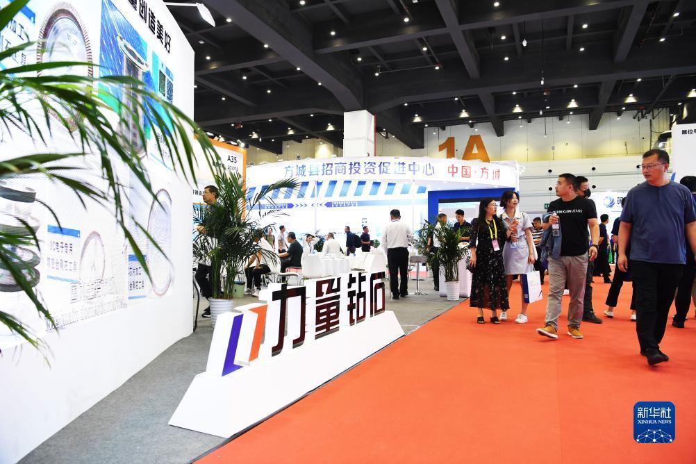澳门24小时游戏网址